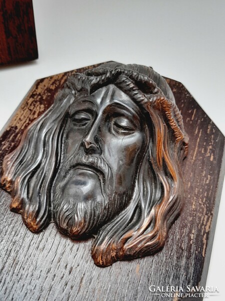 Large crucifix and Jesus head, 2 in one