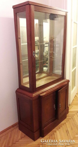 Refurbished antique old Viennese Art Nouveau glass display cabinet with mirror and glass shelves