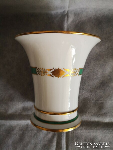 Antique Herend d'or (or) patterned porcelain vase