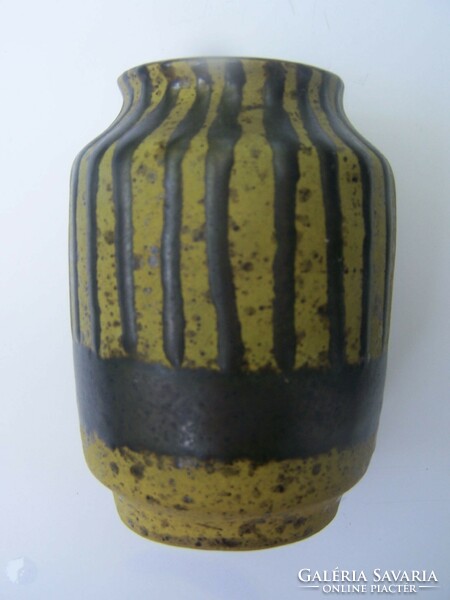 Retro vase - flawlessly marked