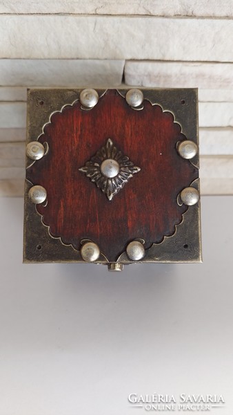 Wooden jewelry box with copper fittings