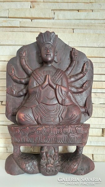 Buddha, régi faragott fa szobor
