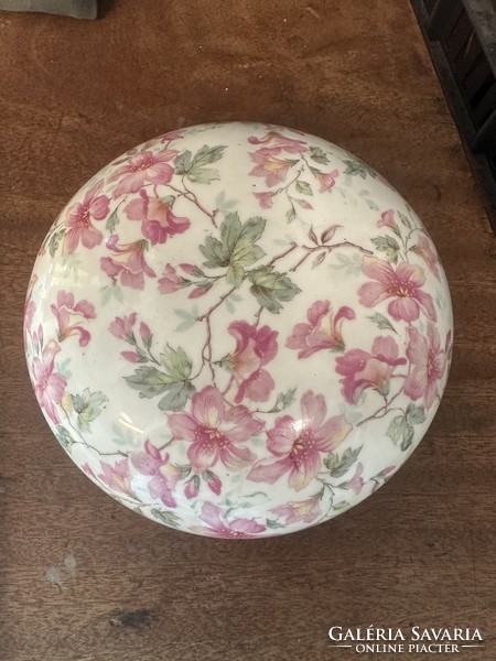 Zsolnay porcelán bonbonier