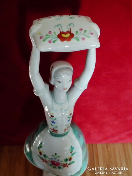 Hollóháza porcelain - woman lifting a pillow, in folk costume 29cm