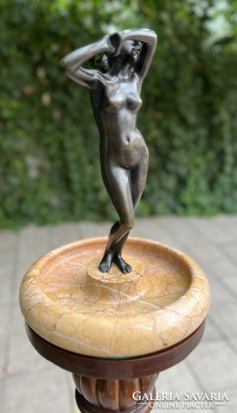 Female nude - bronze statue - on a marble name card holder pedestal