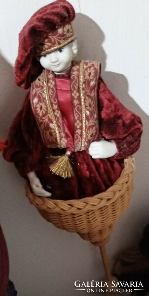 Kristina Markó's funnel doll