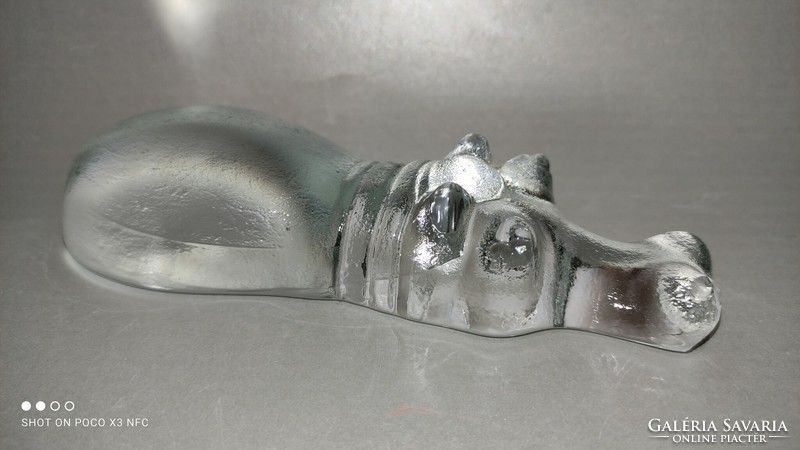 Now it's worth taking! Deeply underpriced - kosta boda glass paperweight hippo sculpture damaged