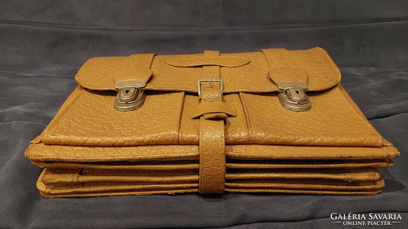 Genuine leather briefcase, unused