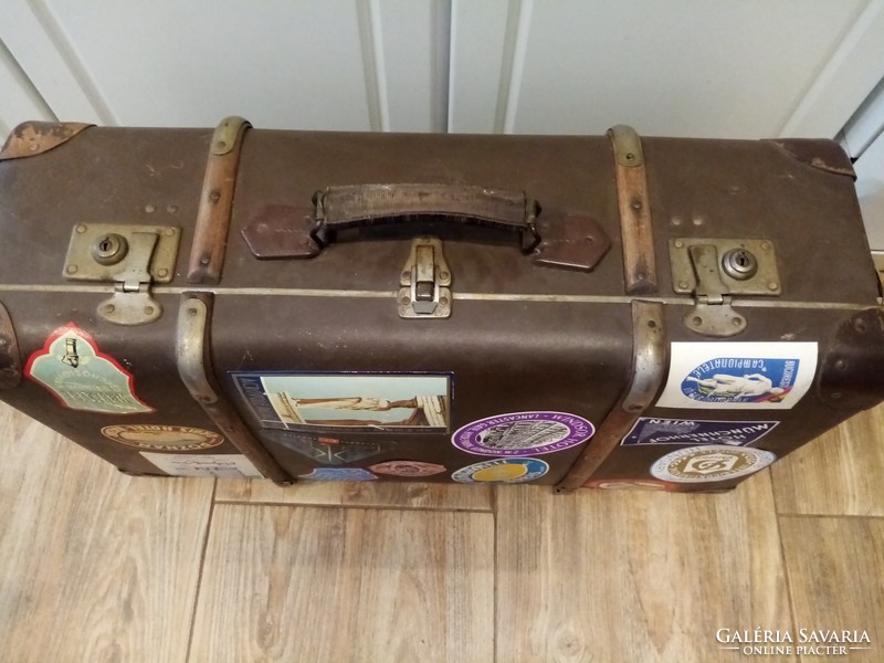 Wooden ribbed, tray, antique suitcase. 65 x 38 x 23 cm.