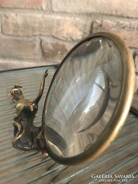 Hand magnifier