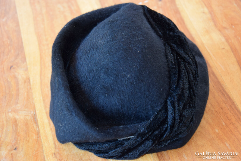 Art deco black posto velvet ribbon women's hat accessory theater