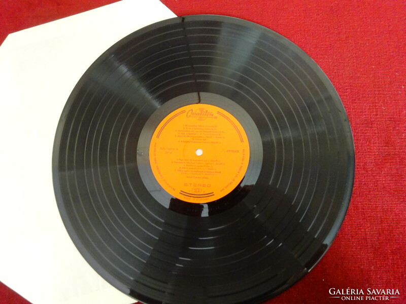 Vinyl LP, qualiton slpx 16578. Bilicsi tivadar sings. Jokai.