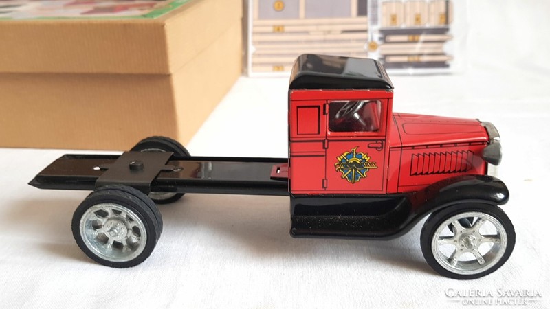 Kovap fire truck 2 pcs + 4 superstructures in the box!