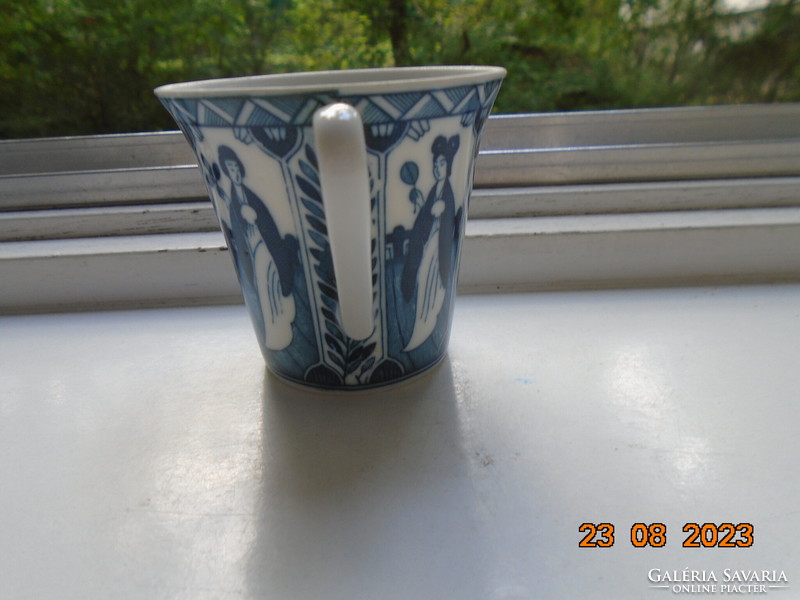 Kangxi long elisa pattern blue and white Chinese cup with imperial blue mark