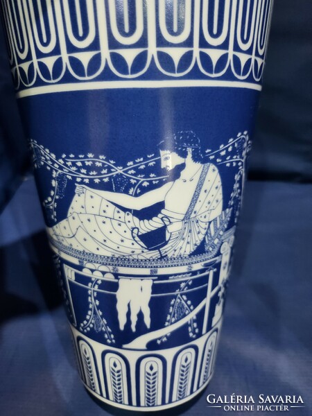 Athena and Heracles vase, a rarity from Ravenclaw