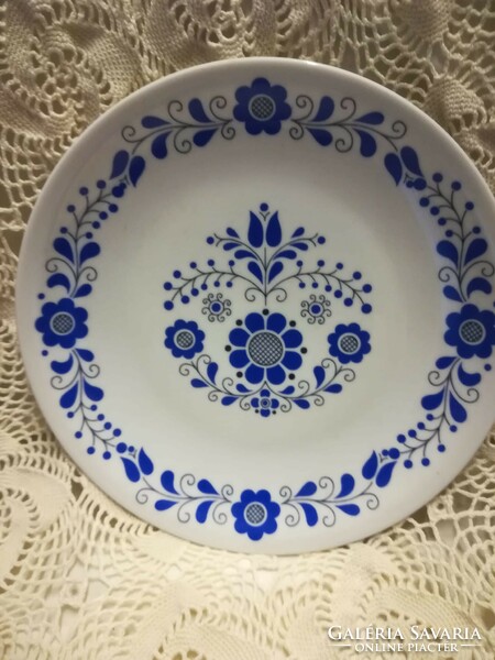 Lowland porcelain wall plate