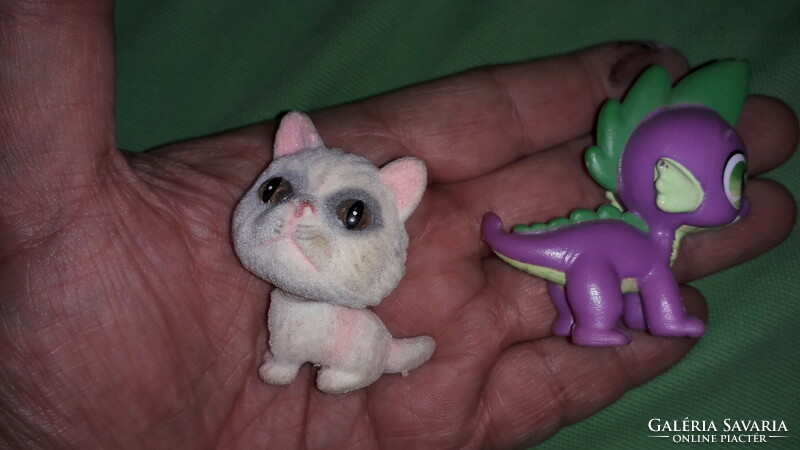 Quality littlest pet shop figurines cat and baby dino in one, according to the pictures