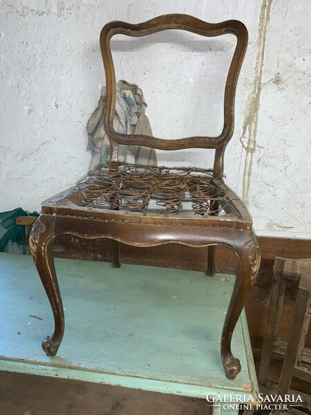 Antique chair structure