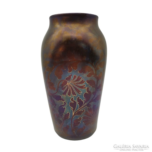 Loetz ruby glass vase - m957