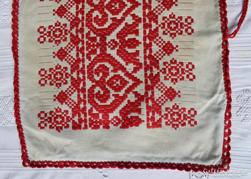 Old decorative pillow cover, Transylvanian embroidered canvas 40 x 59 cm