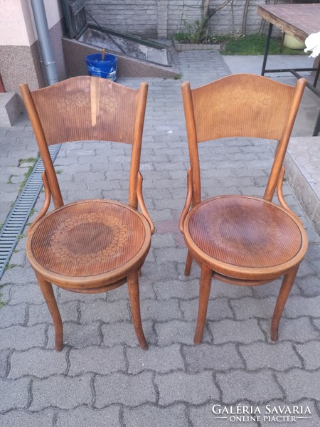 Pair of inlaid thonet chairs