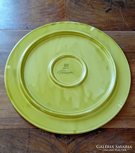 Marked serving bowl