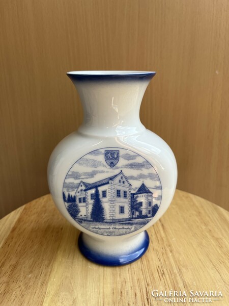 Schwarzenberg porcelain vase made in austria by art studio vienna a54