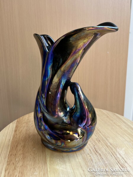Special iridescent swan-shaped porcelain vase a54