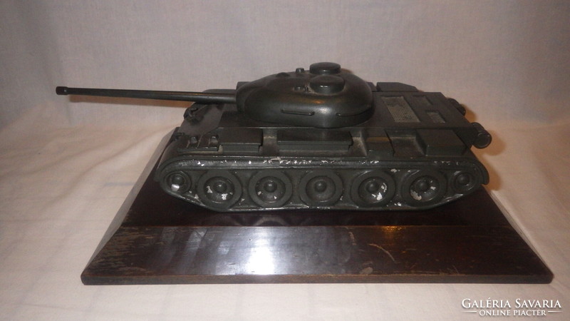 Large tank model, relic, 6.3 kg aluminum, good piece