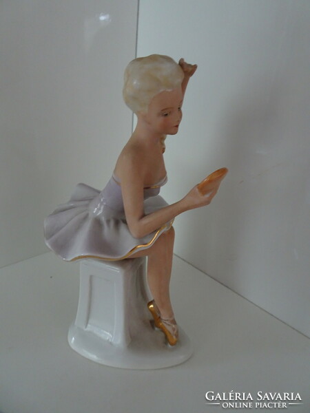 Fasold & stauch wallendorf porcelain ballerina combing flawless hair.