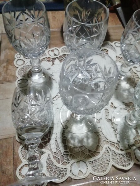 Antique crystal glasses in perfect condition 4