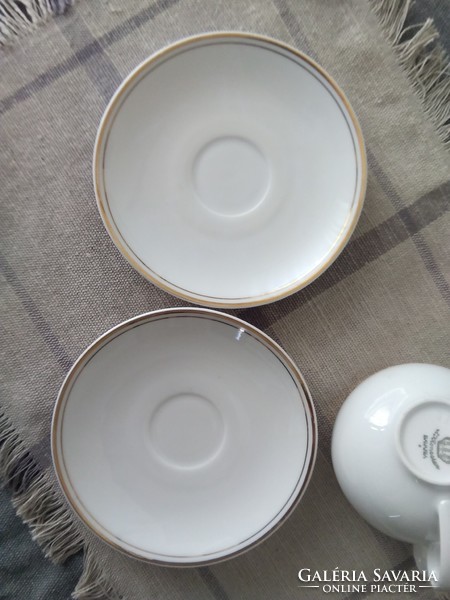 Porcelán kávés - klasszikus vonalvezetéssel / fehéren - aranyban - 2 személyes