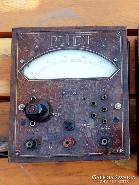 Custom-made antique wooden box instruments..Voltage and current meter, and a decade resistor.