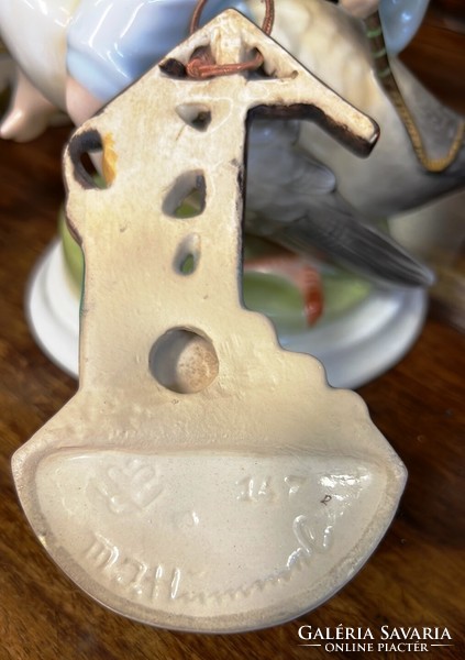 Antik Hummel figura - fali akasztó