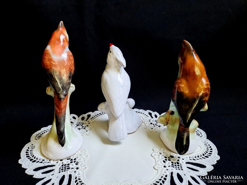 2 ceramic parrots from Bodrogkeresztúr + a ceramic gift