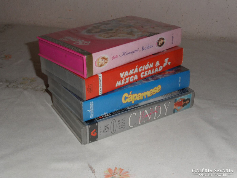 Vhs cassette package (4 pcs.)