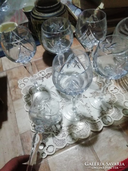 Antique crystal glasses in perfect condition 3