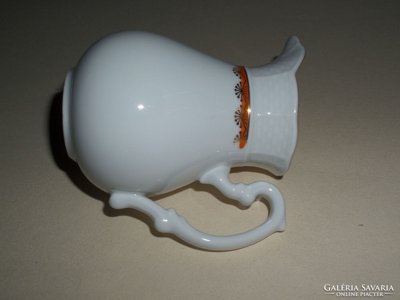 Thun porcelain jug, spout (3 dl.)