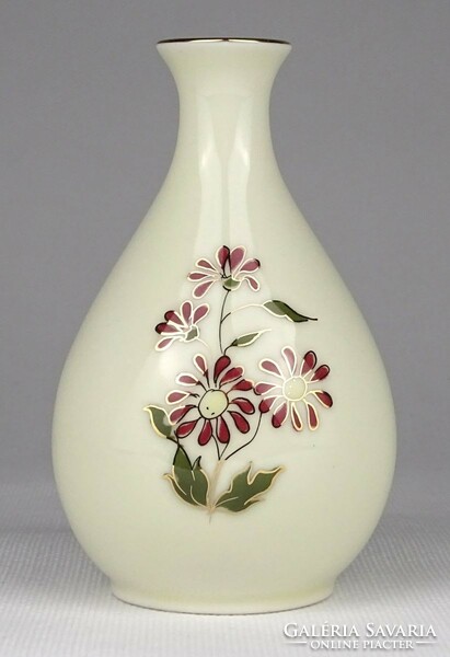 1O015 flawless Zsolnay butter-colored porcelain vase 11.5 Cm