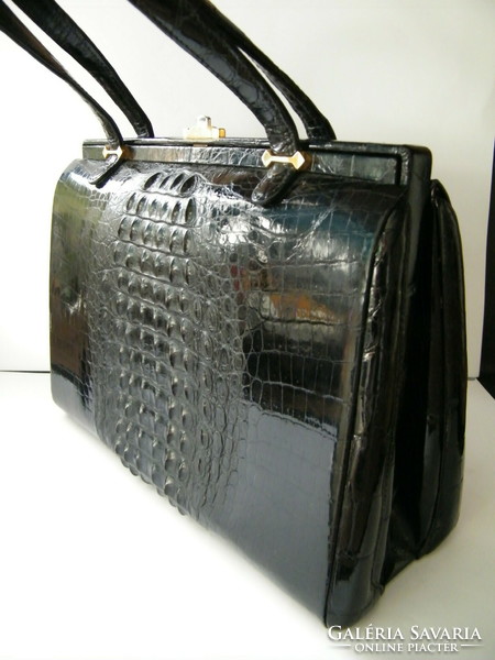 Very nice crocodile leather handbag with wallet and mirror