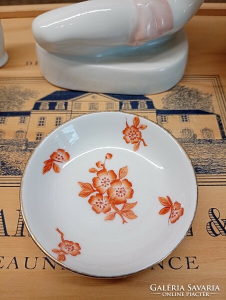 Zsolnay,Herendi,Holloházi porcelánok