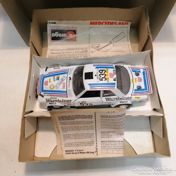 Burago mercedes 450 1/24 car model with box