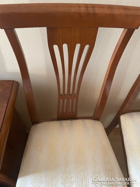 2 elegant wooden chairs