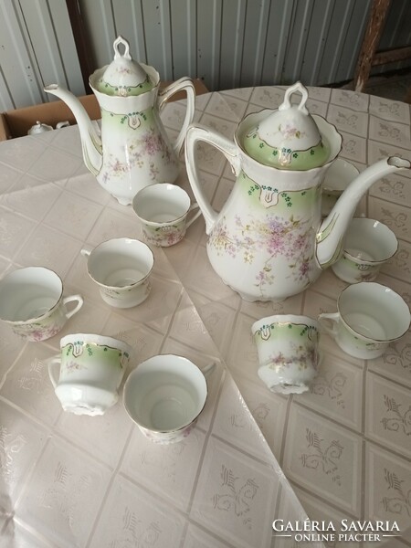 Antique! Ready for tea for 9 people!