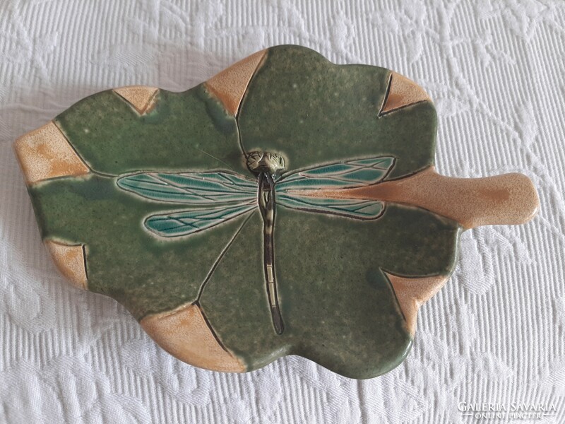 Dragonfly ceramic bowl - leaf shape