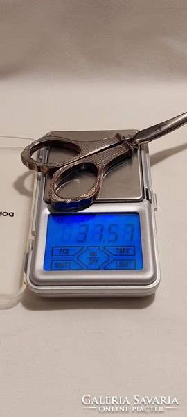 11.8X5.6 cm, 37.5 grams