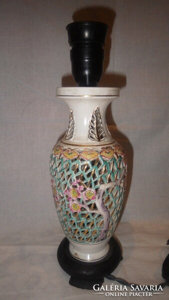 Openwork porcelain table lamp hand painted