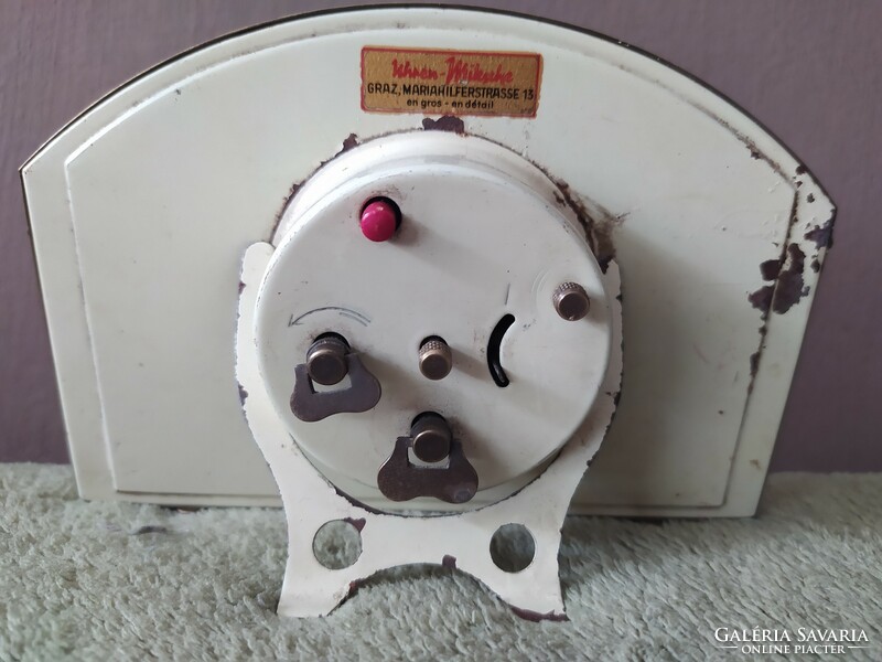 Peter German wind-up alarm clock table clock