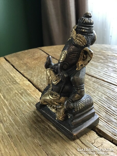 Old patinated bronze Ganesha (Ganésa) elephant-headed god statue