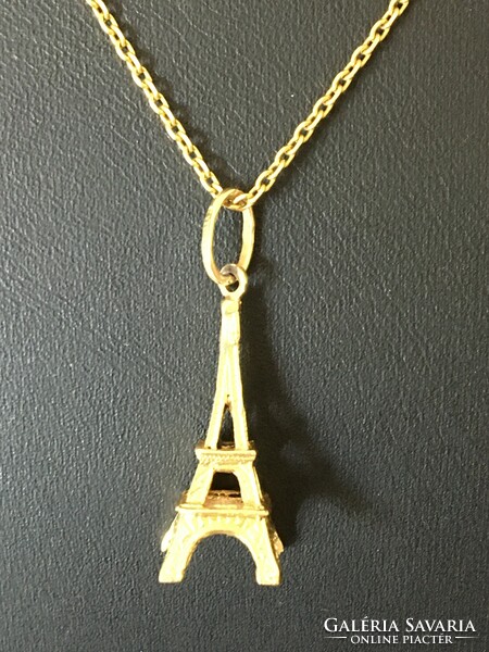 18Ct gold necklace with Eiffel Tower pendant
